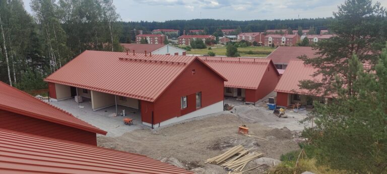 Lukkosaumakatto RR750 Turku